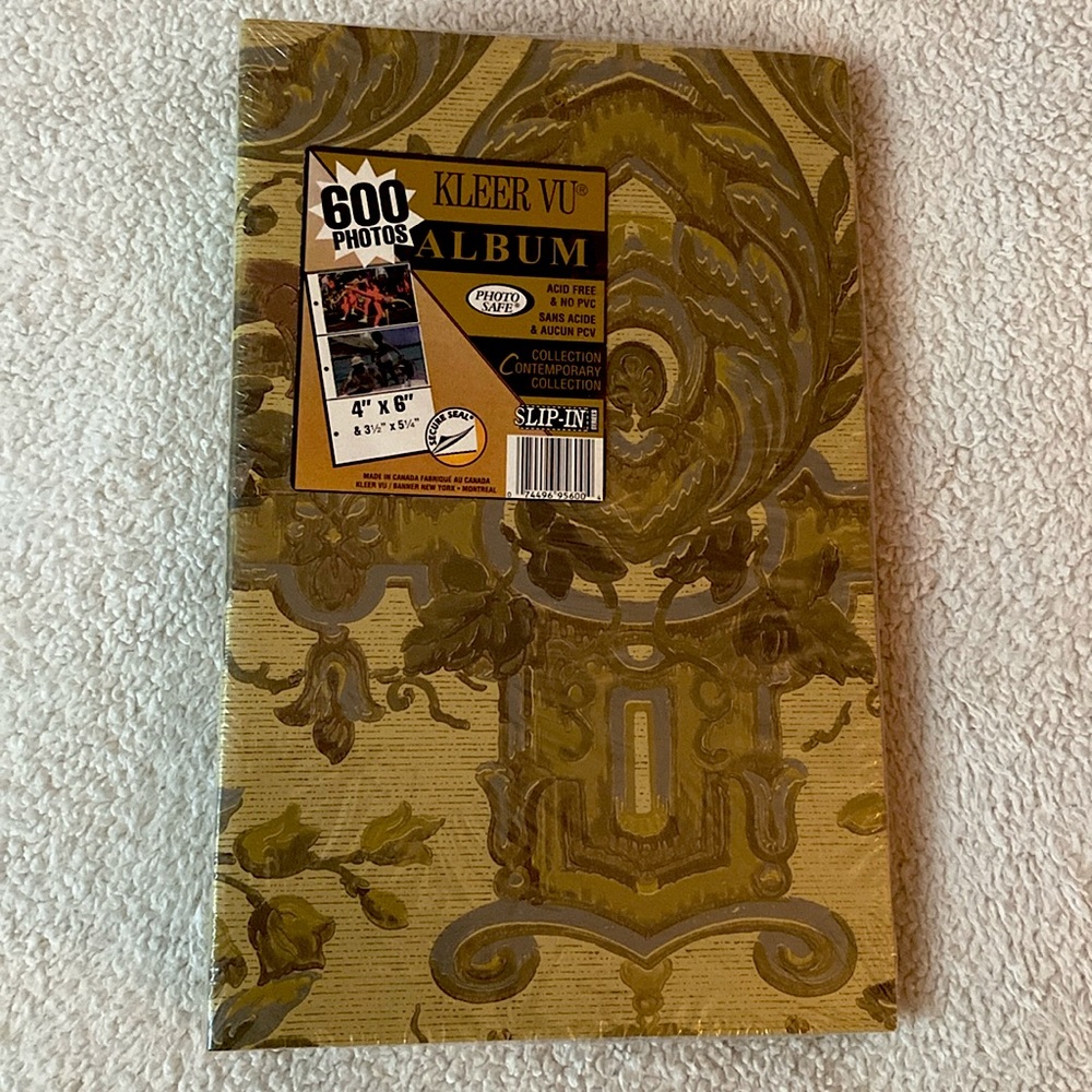 Photo Album - Holds 600 Photos